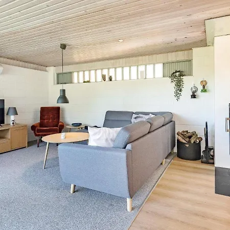 Prázdninový dům 6 Person In Veslos-by Traum