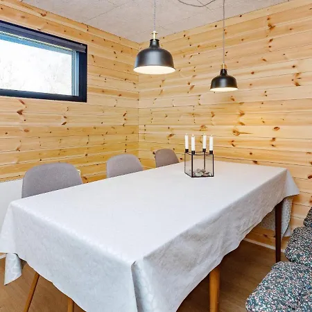 6 Person In Veslos-by Traum * Oslos